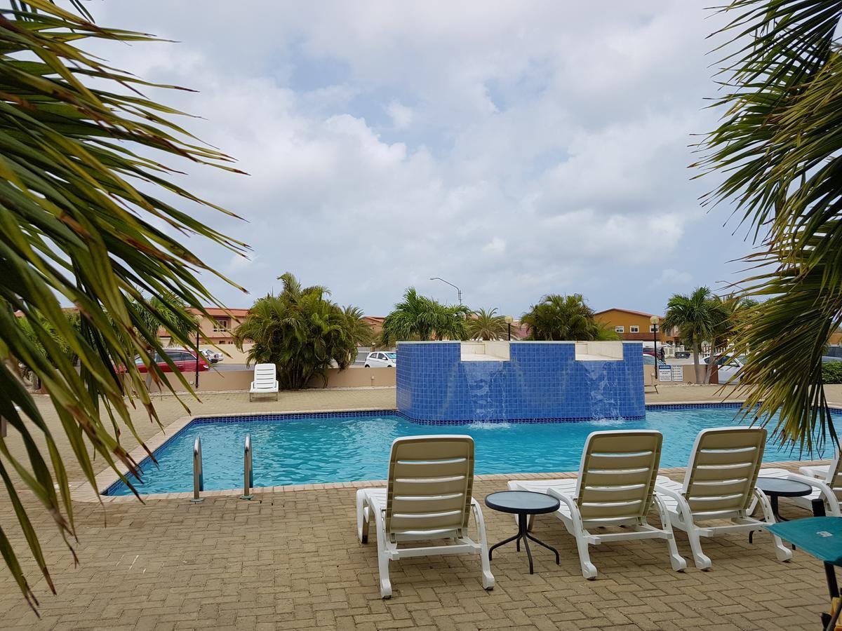 Aruba Breeze Condo Oranjestad Eksteriør bilde
